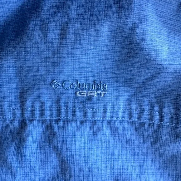 Columbia Button Up - Picture 5 of 9